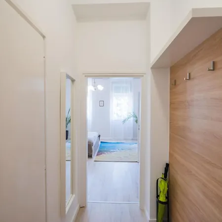 شقة Belvarosi شيوفوك